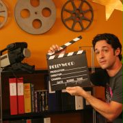 Thomas Ian Nicholas w Lewy casting