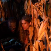 Escape the Field - galeria zdjęć - filmweb