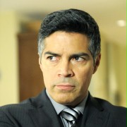 Esai Morales w Paragraf Kate