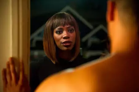 Niepewne - galeria zdjęć - filmweb