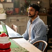 Ghosts - galeria zdjęć - filmweb