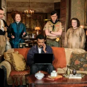 Ghosts - galeria zdjęć - filmweb