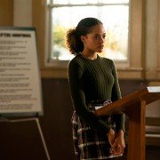Trinkets - galeria zdjęć - filmweb