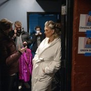 Christina P.: Mom Genes - galeria zdjęć - filmweb