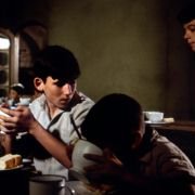 Kręgosłup diabła - galeria zdjęć - filmweb