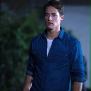 Alexander Dreymon w American Horror Story: Sabat