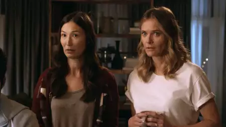 You Me Her - galeria zdjęć - filmweb