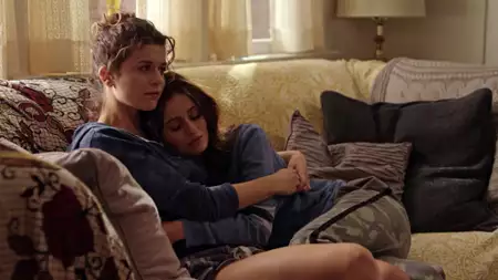 You Me Her - galeria zdjęć - filmweb