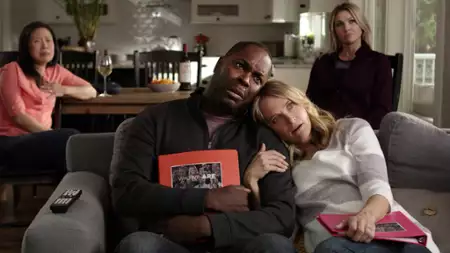 You Me Her - galeria zdjęć - filmweb