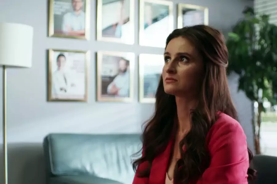 You Me Her - galeria zdjęć - filmweb