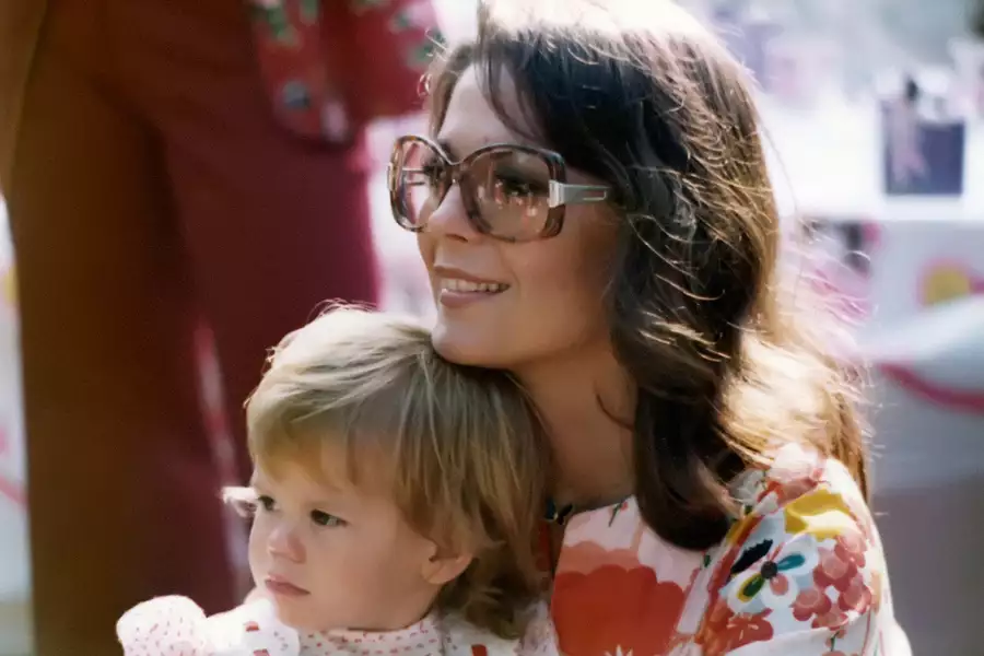 Historia Natalie Wood: Pociecha w tym, co było - galeria zdjęć - filmweb