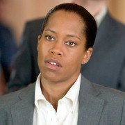 Regina King w Miss agent 2: Uzbrojona i urocza