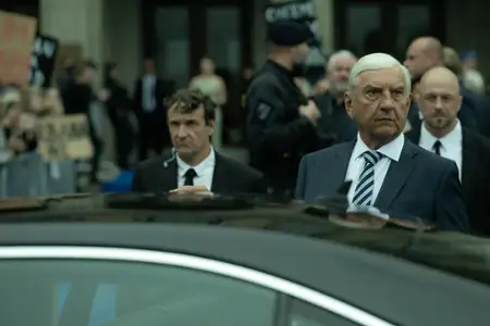 Moloch - galeria zdjęć - filmweb