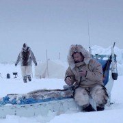 Aningaaq - galeria zdjęć - filmweb