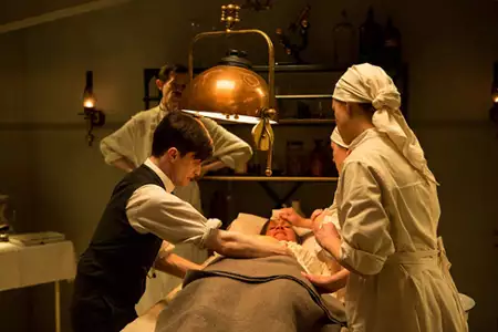 Zapiski młodego lekarza - galeria zdjęć - filmweb