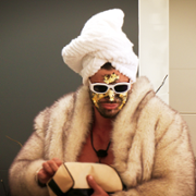 Holiday Crush - galeria zdjęć - filmweb