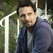 Suburgatory - galeria zdjęć - filmweb