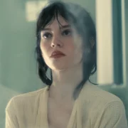 Companion - galeria zdjęć - filmweb