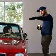 Companion - galeria zdjęć - filmweb