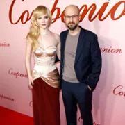 Companion - galeria zdjęć - filmweb