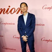 Companion - galeria zdjęć - filmweb