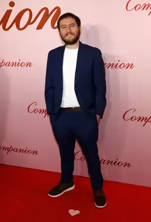 Towarzysz - galeria zdjęć - filmweb