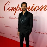 Companion - galeria zdjęć - filmweb