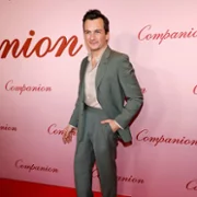 Companion - galeria zdjęć - filmweb