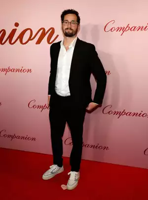 Towarzysz - galeria zdjęć - filmweb