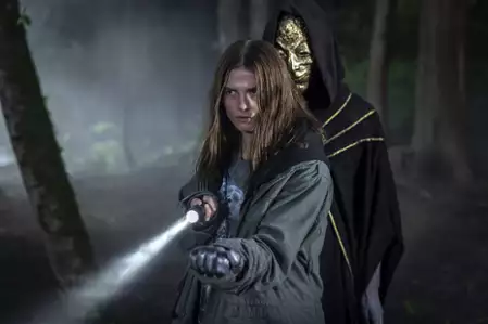 The Girl in the Woods - galeria zdjęć - filmweb