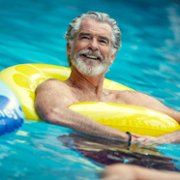 Pierce Brosnan w Czwartkowy Klub Zbrodni