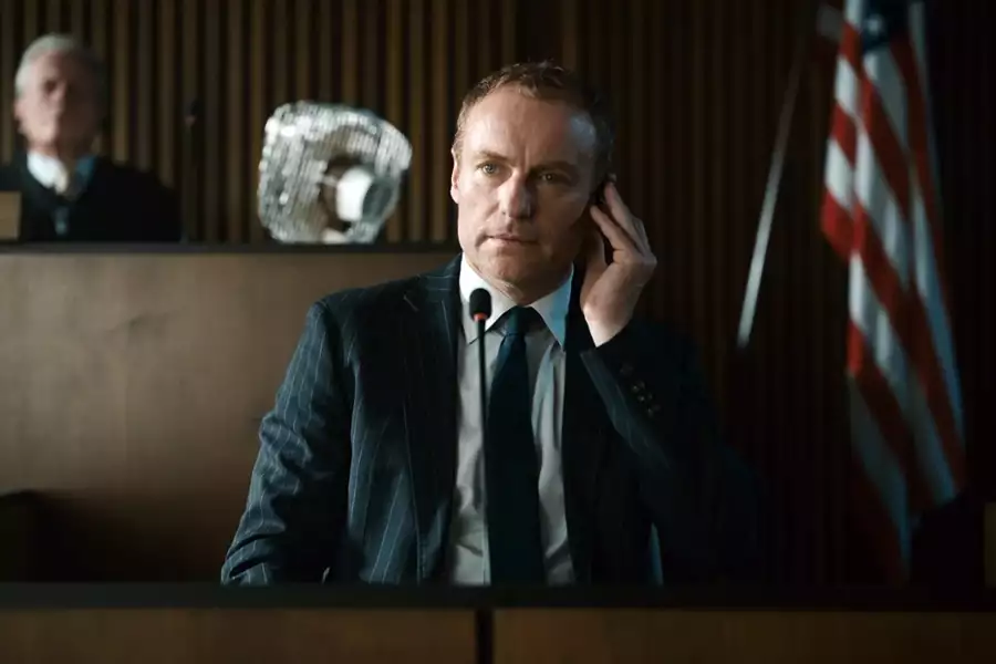 Kod wart miliardy dolarów - galeria zdjęć - filmweb