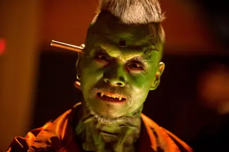 Oblężone miasto - galeria zdjęć - filmweb