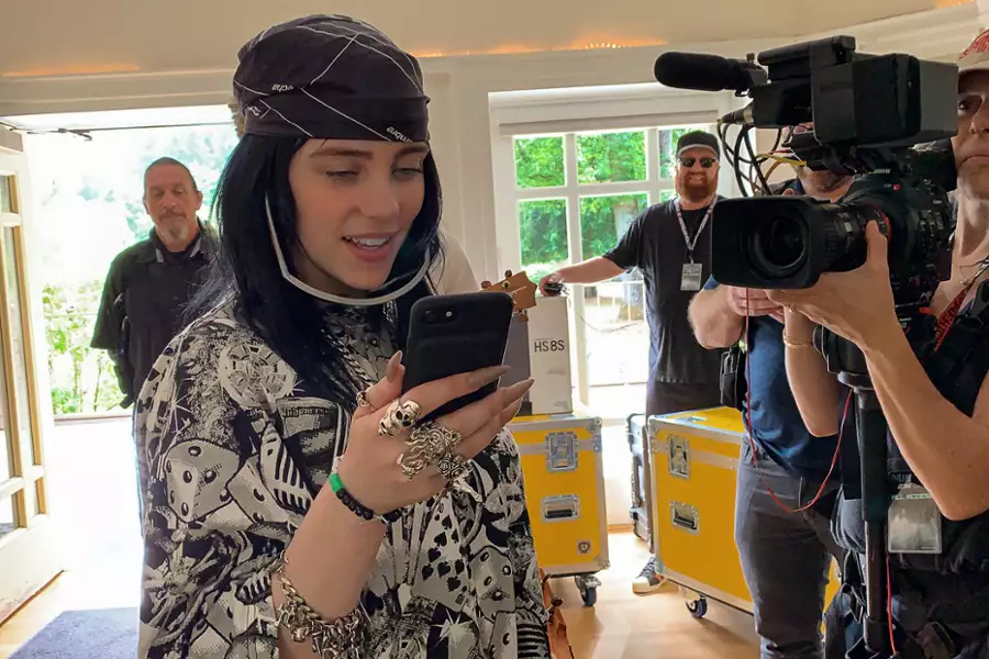 Billie Eilish: Świat lekko zamglony - galeria zdjęć - filmweb