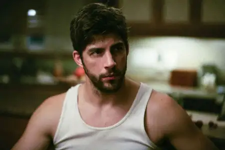 Tom - galeria zdjęć - filmweb