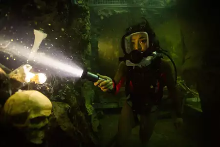 Podwodna pułapka 2: Labirynt śmierci - galeria zdjęć - filmweb