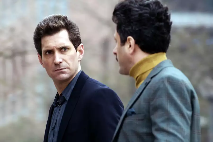 Undercover - galeria zdjęć - filmweb