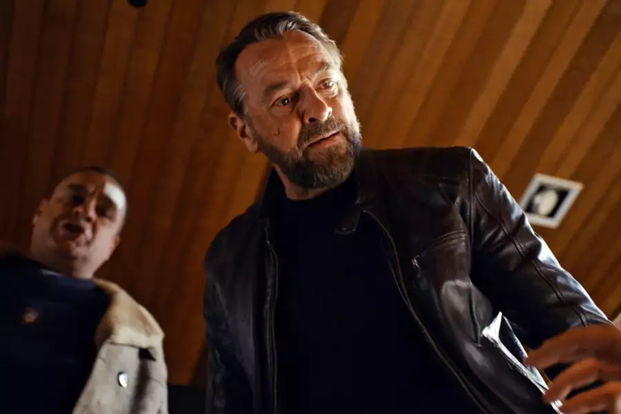 Undercover - galeria zdjęć - filmweb