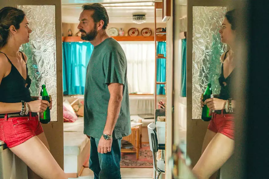 Undercover - galeria zdjęć - filmweb
