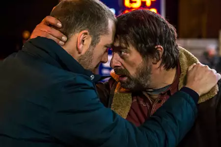 Undercover - galeria zdjęć - filmweb
