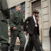 Resistance - galeria zdjęć - filmweb