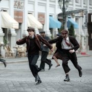 Resistance - galeria zdjęć - filmweb