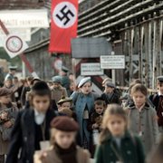 Resistance - galeria zdjęć - filmweb