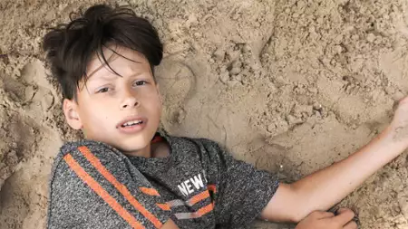 Human to human - galeria zdjęć - filmweb