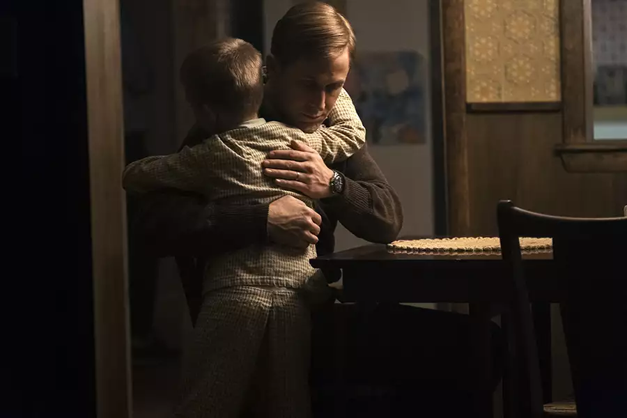 Pierwszy człowiek - galeria zdjęć - filmweb