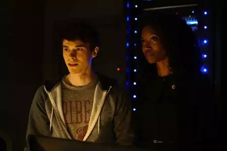 Beyond - galeria zdjęć - filmweb