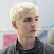 Miles Heizer w Trzynaście powodów