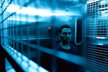 Prisoner - galeria zdjęć - filmweb