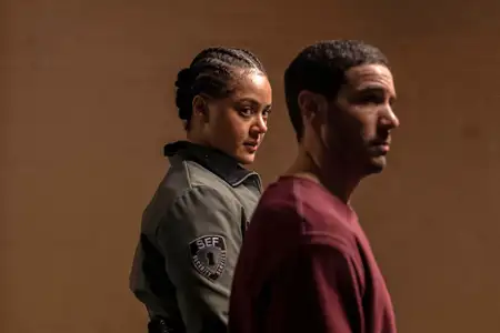 Prisoner - galeria zdjęć - filmweb