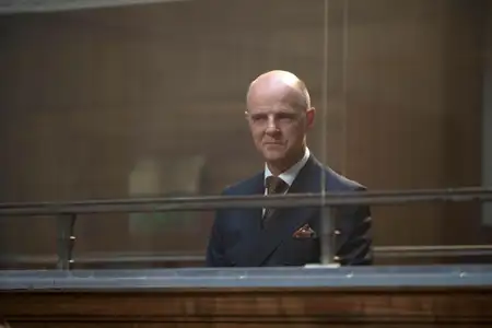 Prisoner - galeria zdjęć - filmweb
